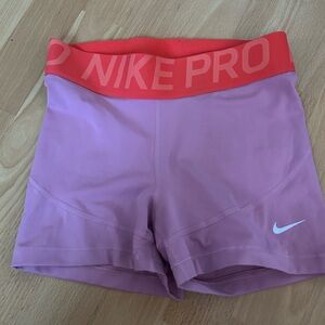 Nike Women’s Small Purple/Pink shorts
